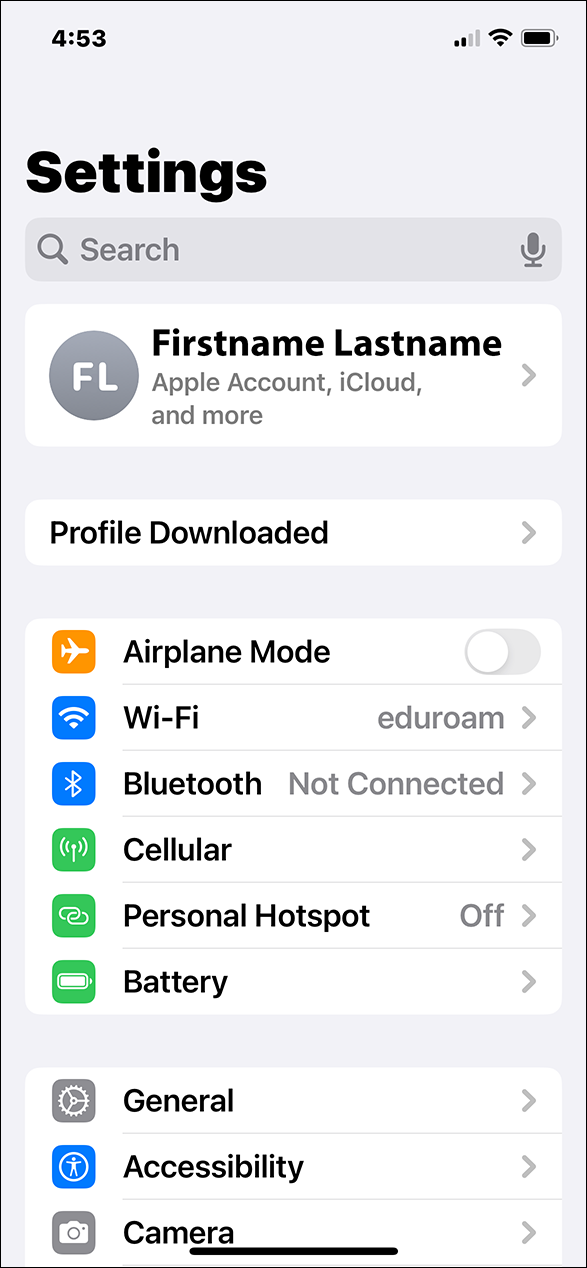 A picture of the iOS Settings app start screen